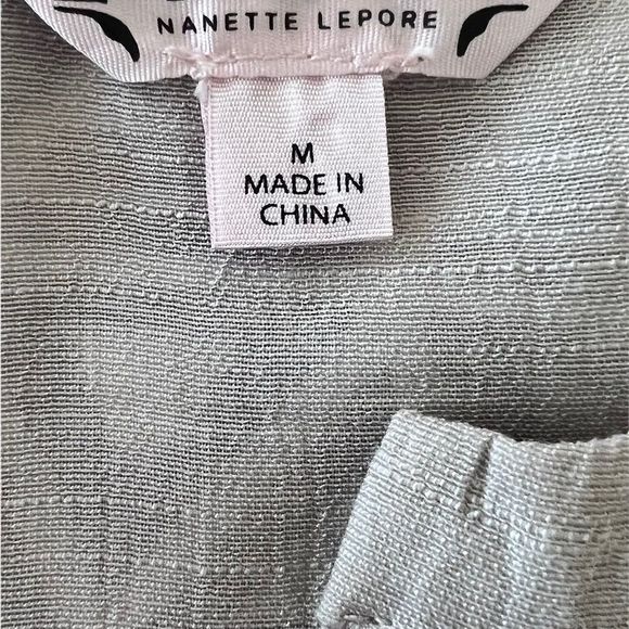 NANETTE Lepore Womens Sz M Smocked Button Up Blouse/Top Beige - Picture 5 of 6